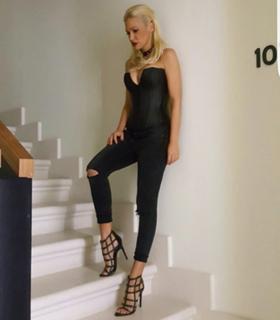 Nataša Bekvalac feet photo 1