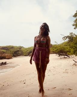 Nathalia Arcuri feet photo thumbnail