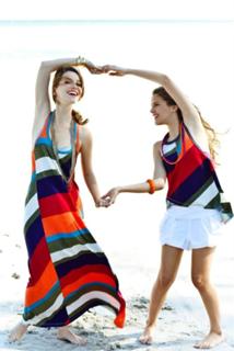 Nathalia Dill feet photo thumbnail