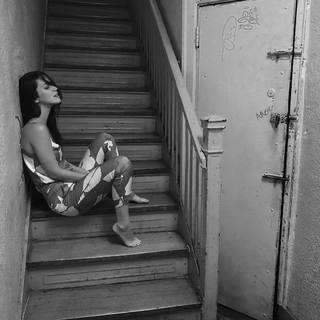 Nathalia Dill feet photo thumbnail