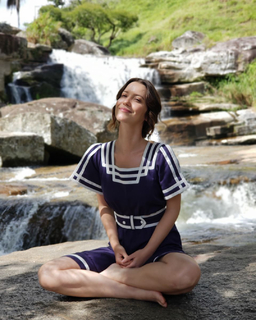 Nathalia Dill feet photo thumbnail