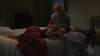 Nathalia Dill feet photo thumbnail