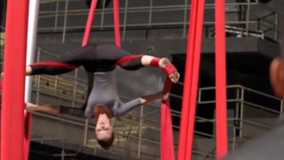 Nathalia Dill feet photo thumbnail