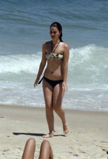 Nathalia Dill feet photo thumbnail