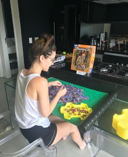 Nathalia Dill feet photo thumbnail