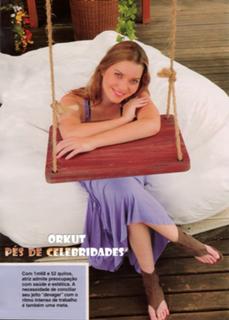 Nathalia Dill feet photo thumbnail