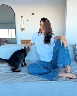 Nathalia Dill feet photo thumbnail