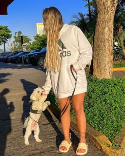 Nathalia Valente feet photo 18