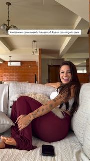 Nathalia Valente feet photo 16