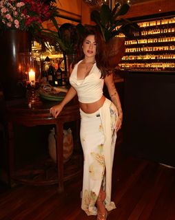 Nathalia Valente feet photo 17