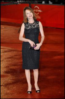Nathalie Baye feet photo 10