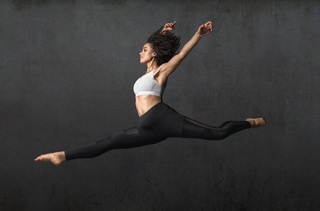 Nathalie Emmanuel feet photo thumbnail