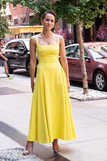 Nathalie Emmanuel feet photo thumbnail