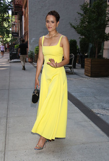 Nathalie Emmanuel feet photo thumbnail