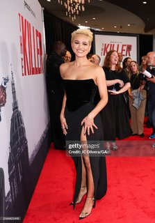 Nathalie Emmanuel feet photo thumbnail