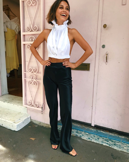 Nathalie Kelley feet photo thumbnail