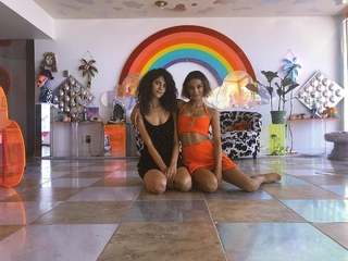 Nathalie Kelley feet photo thumbnail