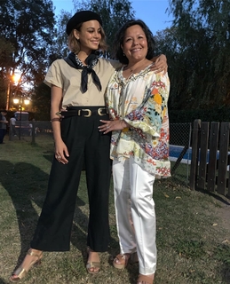 Nathalie Kelley feet photo thumbnail