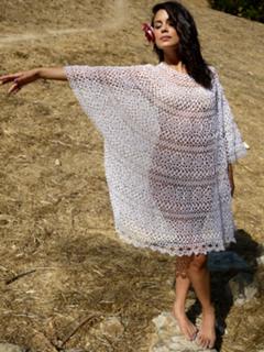 Nathalie Kelley feet photo thumbnail