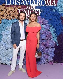 Nathalie Kelley feet photo thumbnail