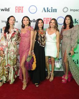 Nathalie Kelley feet photo thumbnail