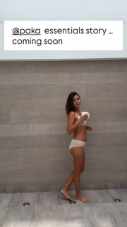 Nathalie Kelley feet photo 4