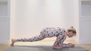 Nathalie Odzierejko feet photo thumbnail