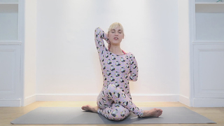 Nathalie Odzierejko feet photo thumbnail