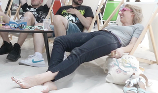 Nathalie Odzierejko feet photo thumbnail