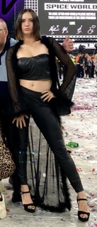 Nathalie Odzierejko feet photo thumbnail