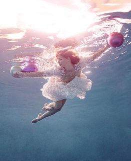 Nathalie Odzierejko feet photo thumbnail