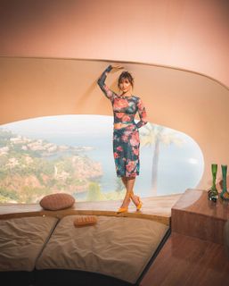 Nathalie Odzierejko feet photo thumbnail