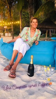 Nathalie Simon feet photo 1