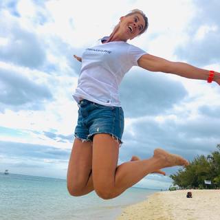 Nathalie Simon feet photo 17
