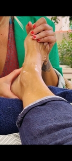 Nathalie Simon feet photo 3