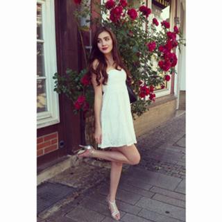 Nathalie Volk feet photo 17