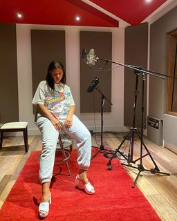 Nathy Peluso feet photo thumbnail