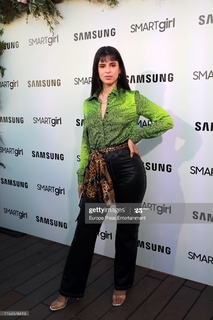 Nathy Peluso feet photo thumbnail