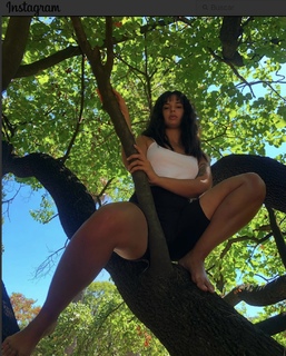 Nathy Peluso feet photo thumbnail