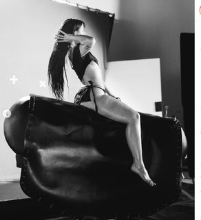 Nathy Peluso feet photo thumbnail