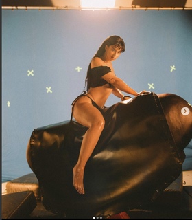 Nathy Peluso feet photo thumbnail