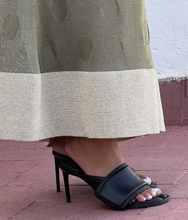 Nathy Peluso feet photo thumbnail