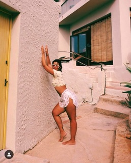 Nathy Peluso feet photo thumbnail