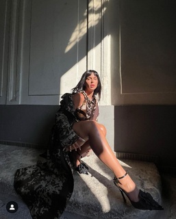 Nathy Peluso feet photo thumbnail