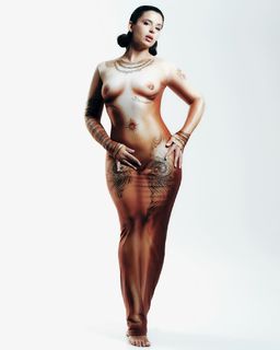 Nathy Peluso feet photo thumbnail