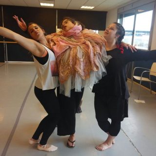 Nathy Peluso feet photo thumbnail