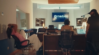 Nathy Peluso feet photo thumbnail