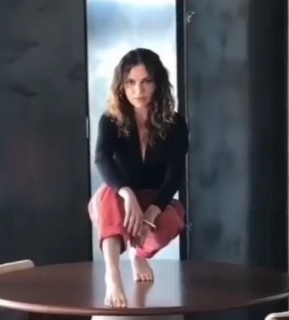 Nathália Rodrigues feet photo 12
