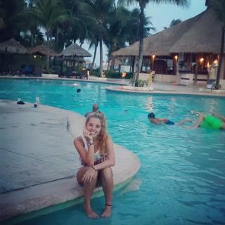 Nati Jota feet photo thumbnail