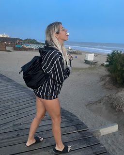 Nati Jota feet photo thumbnail